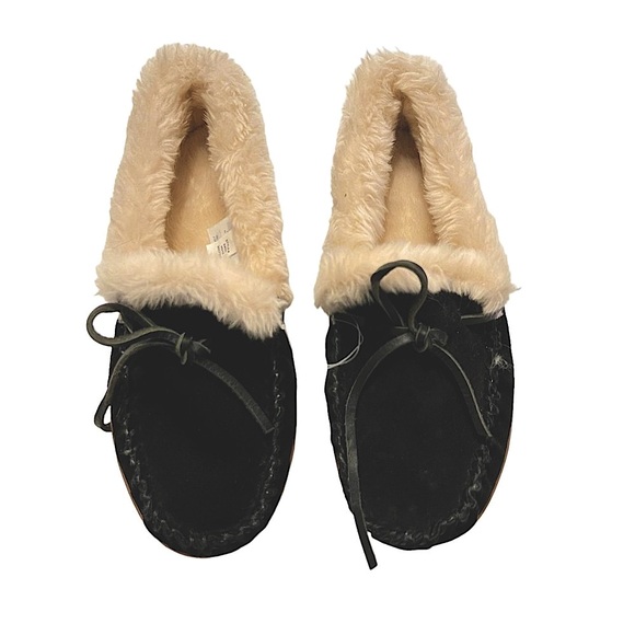 J Crew Shoes - NWOT J Crew Style K4997 Black Faux Sherpa Indoor Outdoor Slippers Sz 7